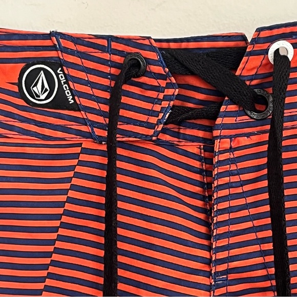 Men’s Volcom Orange & Blue Striped Board Shorts‎ Swim Trunks Size 31 - Picture 4 of 16